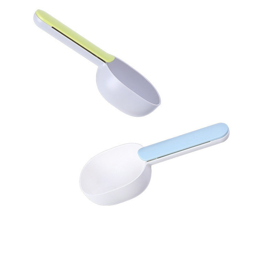 Ergonomic Pet Food Scoop – Precision Measuring Cup for Dog & Cat Dry Food